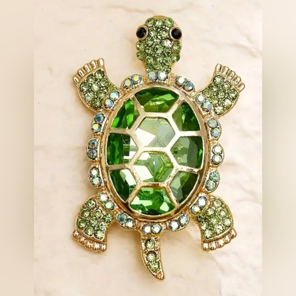 NEW 2/$40 Boho Nautical Formal Green Gold Turtle Brooch-(#0246) - Picture 1 of 3